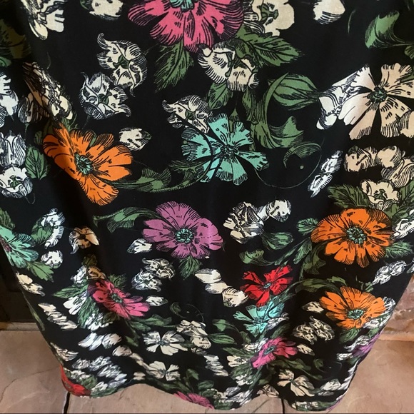 🌼🌸LulaRoe Julia Bodycon dress🌸🌼 - Picture 5 of 5